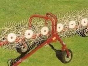  ROSSI 9 WHEEL RAKE