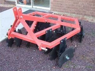 Clark 16 Disc Cultivator