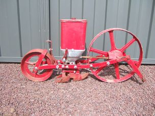 Small Seed Planter Vegetables