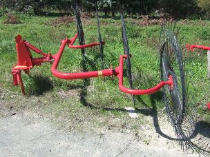 Tonutti 4 wheel rake