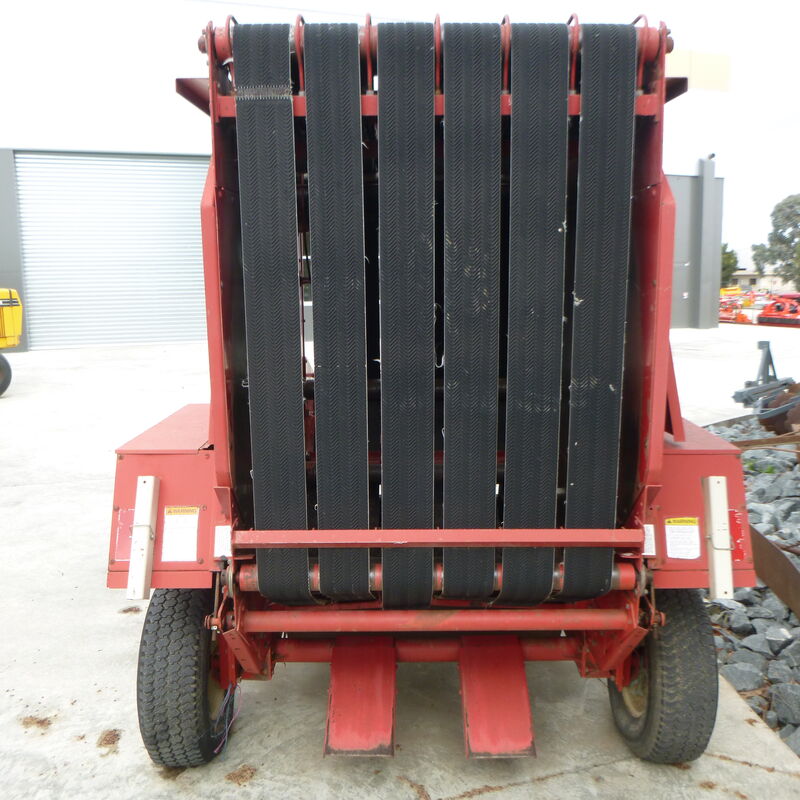 USED GEHL 1470 TDC ROUND BALER Konigs Shepparton Pty. Ltd