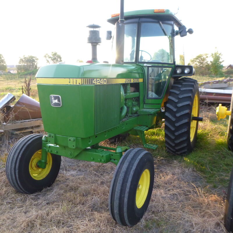 Used John Deere 4240 Cab Tractor | Konigs Shepparton Pty. Ltd