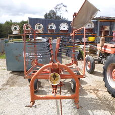 USED KUHN SINGLE ROTOR RAKE